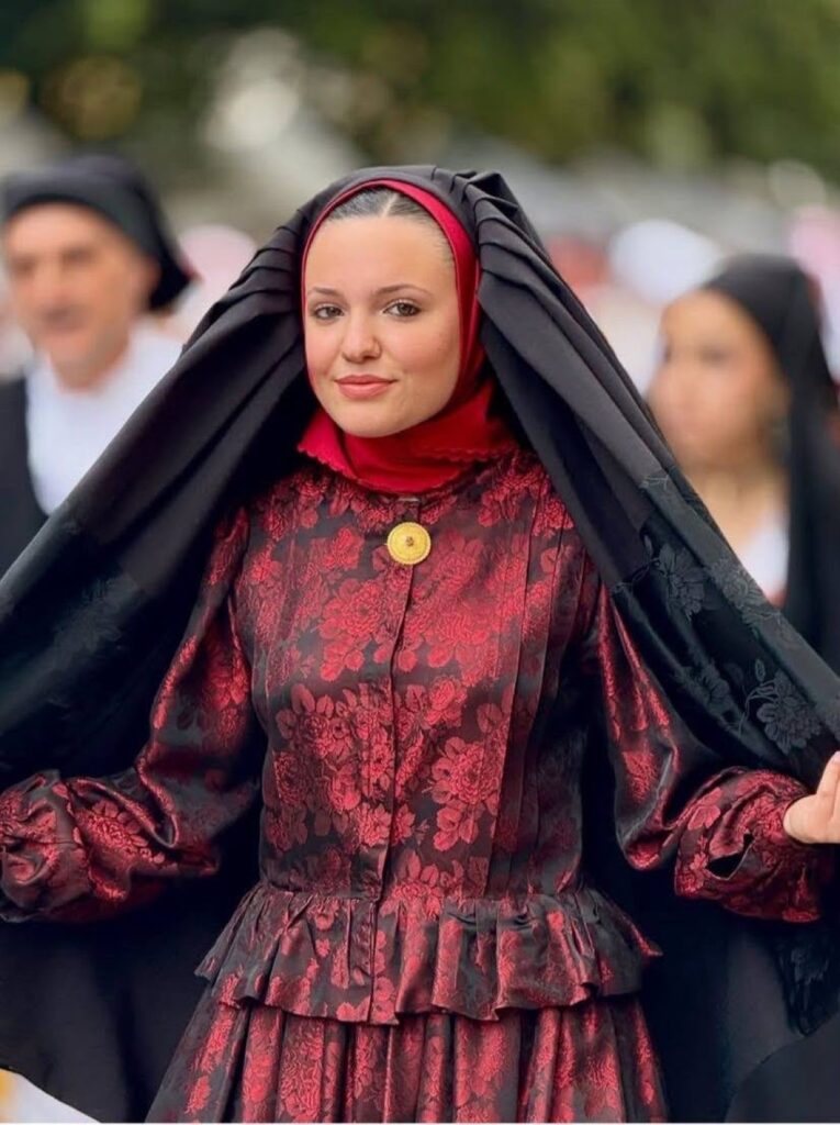 Storie donna costume